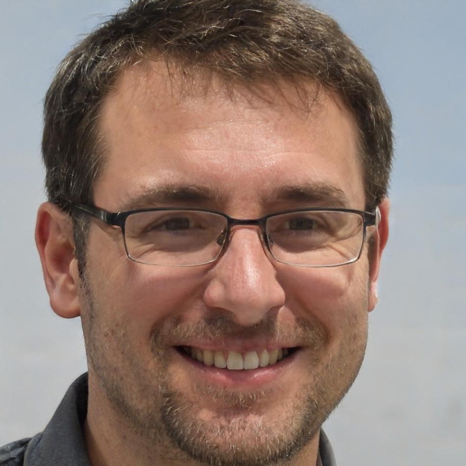 Portrait of Tarvo Mägi, post-processing and editing instructor